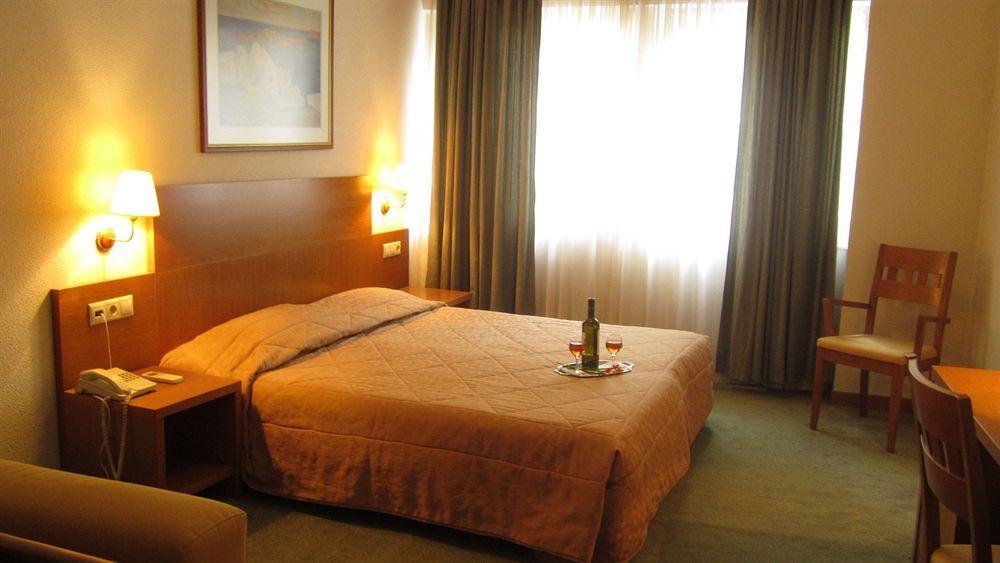 Athos Hotel Афины Экстерьер фото
