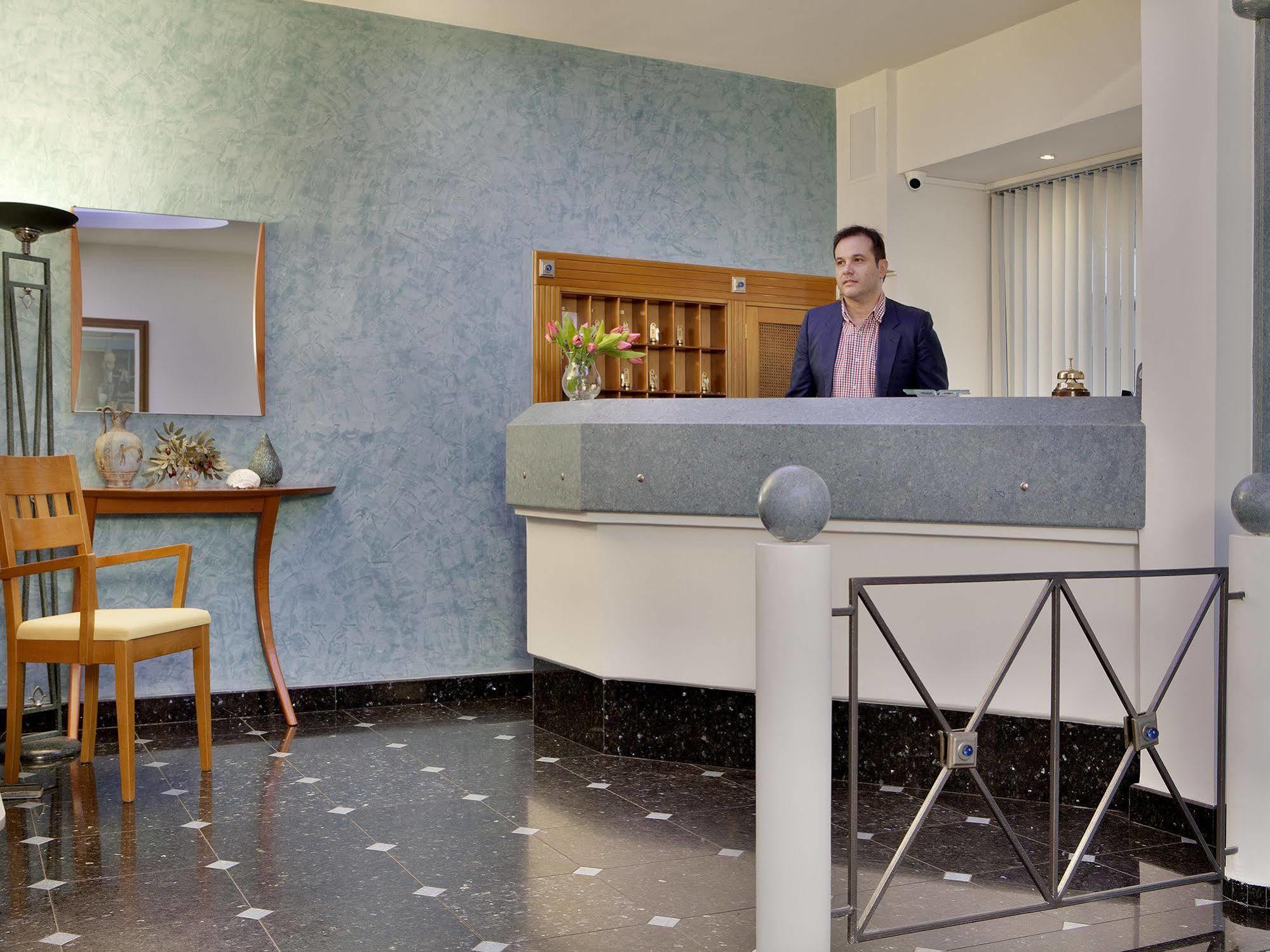 Athos Hotel Афины Экстерьер фото